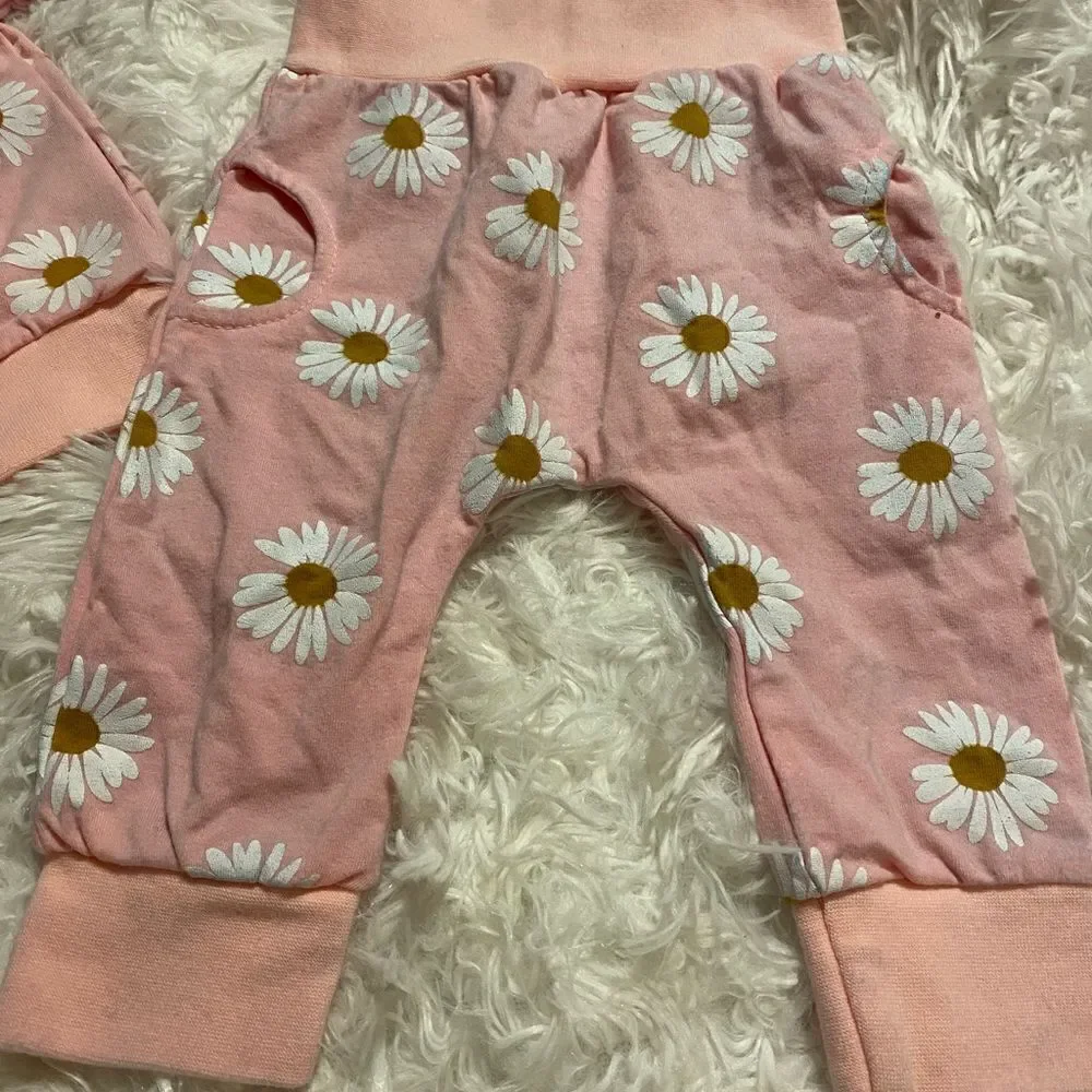 Pink & Daisy Sweatsuit Outfit Size 70(6M)